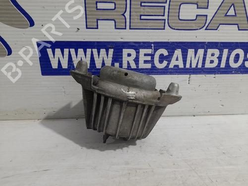 Used Engine mount Engine mount MERCEDES-BENZ E-CLASS (W212) E 220 CDI / BlueTEC (212.001, 212.002) (170 hp) 31541972 31541972