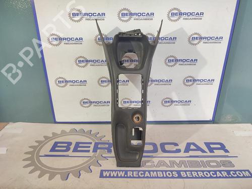 Mittelkonsole PEUGEOT 206 Hatchback (2A/C) [1998-2012]  31678042
