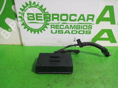 Used Fuse box Fuse box CITROËN C4 I (LC_) [2004-2014] 31675776 31675776