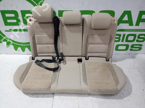 Used Rear seat VW GOLF VI (5K1) 1.6 TDI (105 hp) 31553676