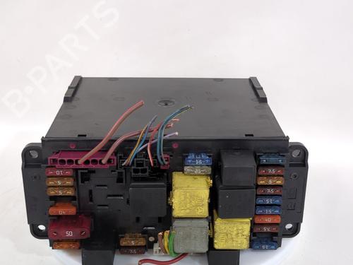Used Fuse box Fuse box MERCEDES-BENZ C-CLASS (W203) C 200 CDI (203.007) (122 hp) 39943795 39943795