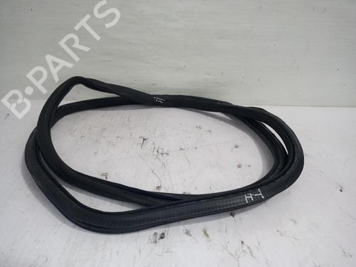 rubber-door-seal-vw-passat-b7-362-2010-2011-2012-2013-2014-2015-2016-31557496 main image