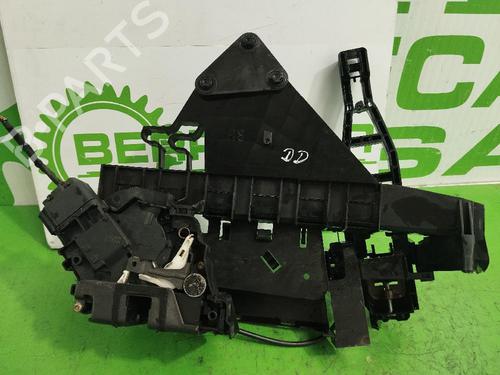 front-right-lock-ford-focus-i-saloon-dfw-1999-2000-2001-2002-2003-2004-2005-2006-2007-2008-2009-31545343 main image