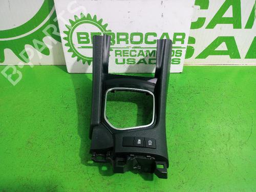 other-toyota-auris-_e18_-2012-2013-2014-2015-2016-2017-2018-2019-31547898 main image