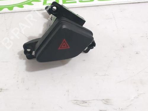 Warning switch HYUNDAI i30 (FD) 1.6 CRDi | BP32462807I22 