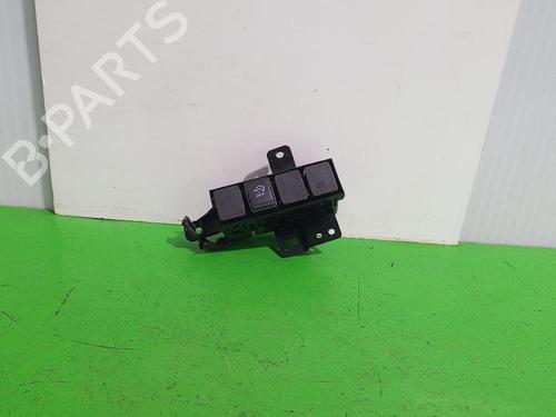 Used Switch NISSAN QASHQAI II (J11, J11_) 1.2 DIG-T (115 hp) 31554641