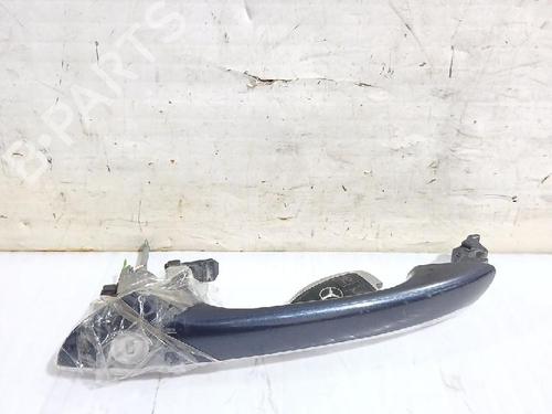 Used Front left exterior door handle MERCEDES-BENZ CLK (C209) CLK 240 (209.361) (170 hp) 31564143