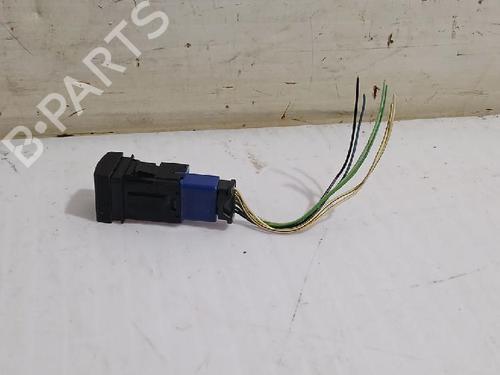 Switch TOYOTA COROLLA Estate (_E21_) 1.8 Hybrid (ZWE211W) | BP31563055I30