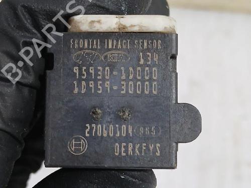 Electronic sensor KIA CARENS III MPV (UN) 2.0 CRDi 140 | BP31564123M84 - Image 6