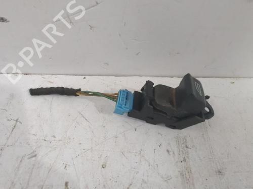 Used Right front window switch LAND ROVER FREELANDER 2 (L359) 2.2 TD4 4x4 (160 hp) 31565037