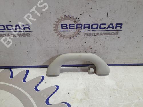 Used Interior roof handle Interior roof handle VW POLO IV (9N_, 9A_) 1.2 (54 hp) 31570853 31570853