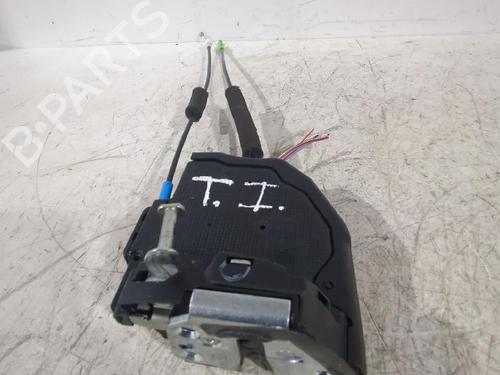 Rear left lock TOYOTA COROLLA Hatchback (_E21_, _EA1_, _EH1_) 1.8 VVTi Hybrid (ZWE219) | BP31567230C100 