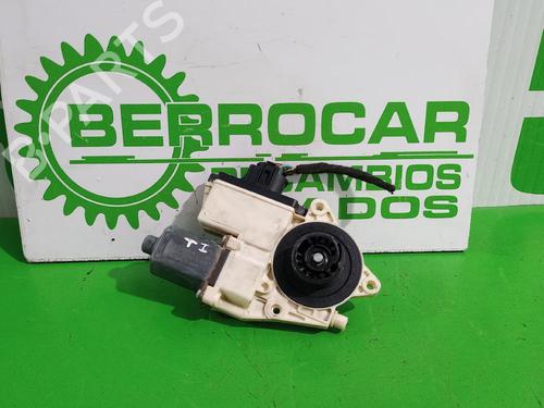 Left rear window motor BMW X3 (E83) 2.0 d | BP31545133E23 - Image 3