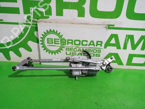 Used Front wiper motor Front wiper motor VW GOLF VI (5K1) 1.6 TDI (105 hp) 31553669 31553669