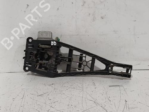 Used Front right exterior door handle Front right exterior door handle OPEL CORSA D (S07) 1.4 (L08, L68) (90 hp) 33746635 33746635