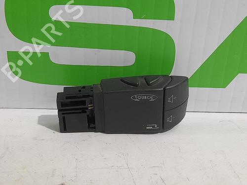 switch-renault-laguna-ii-bg01_-2001-2002-2003-2004-2005-2006-2007-31542518 main image