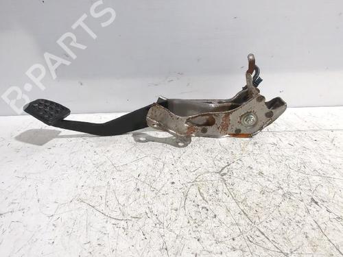 Used Break pedal Break pedal TOYOTA YARIS (_P9_) 1.33 VVT-i (NSP90_, NSP90R) (100 hp) 32466198 32466198