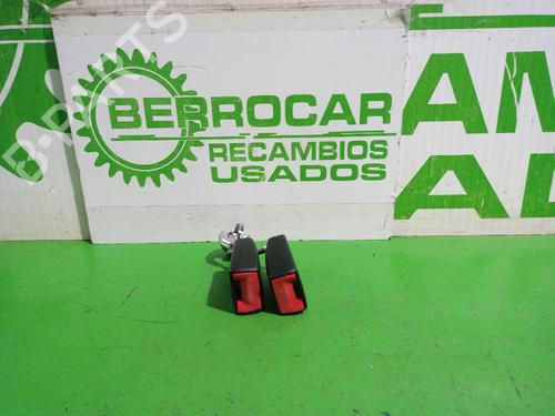 Used Seat buckle VW GOLF VI (5K1) 1.6 TDI (105 hp) 31553649