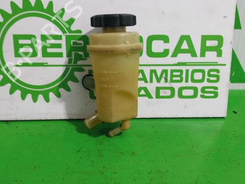 power-steering-reservoir-ford-focus-i-saloon-dfw-1999-2000-2001-2002-2003-2004-2005-2006-2007-2008-2009-31544103 main image