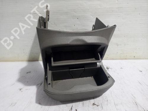 Handskerum NISSAN MICRA III (K12) 1.2 16V (80 hp) 31561823