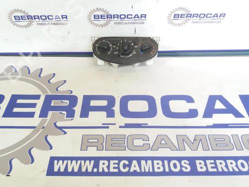 Commande Chauffage DACIA DUSTER (HS_) 1.5 dCi 4x4 (HSMC, HSMD) (110 hp) 31569138