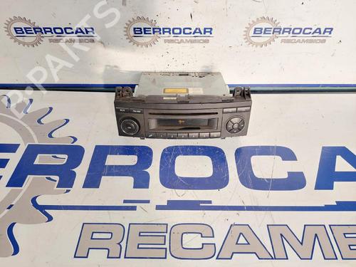 Used Radio Radio MERCEDES-BENZ A-CLASS (W169) A 170 (169.032, 169.332) (116 hp) 31570150 31570150