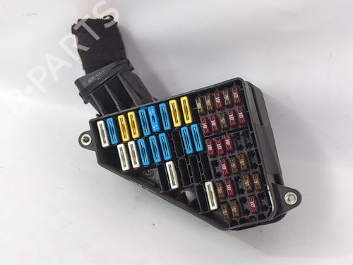 Used Fuse box Fuse box 38866312 38866312