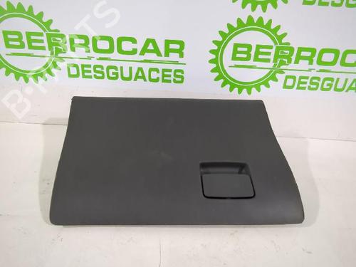 Used Glove box SEAT IBIZA III (6L1) 1.4 TDI (80 hp) 31568558
