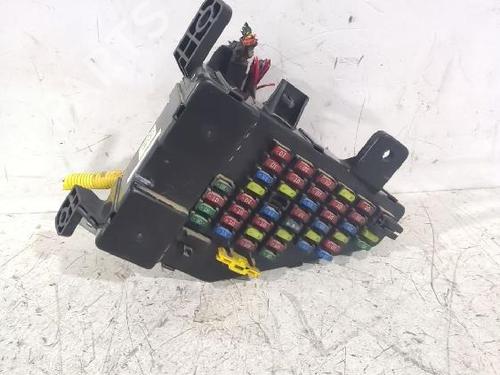 Used Fuse box HYUNDAI TUCSON (JM) 2.0 CRDi (113 hp) 32462595