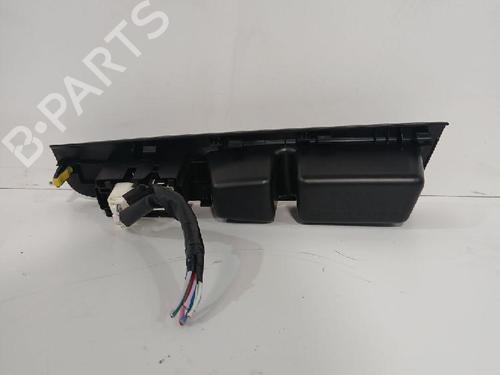 Right front window switch TOYOTA YARIS (_P13_) 1.5 (NSP131_) | BP31562868I26 