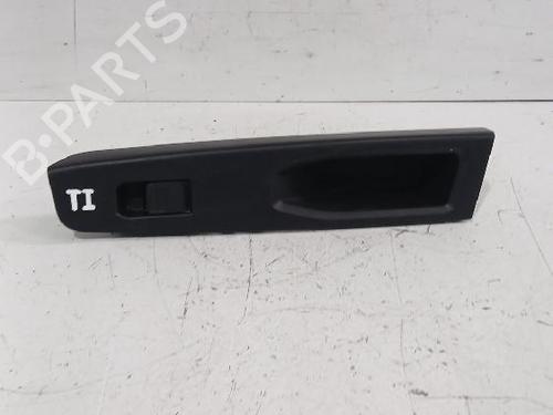 Used Left rear window switch Left rear window switch TOYOTA YARIS (_P13_) 1.5 (NSP131_) (112 hp) 33747067 33747067