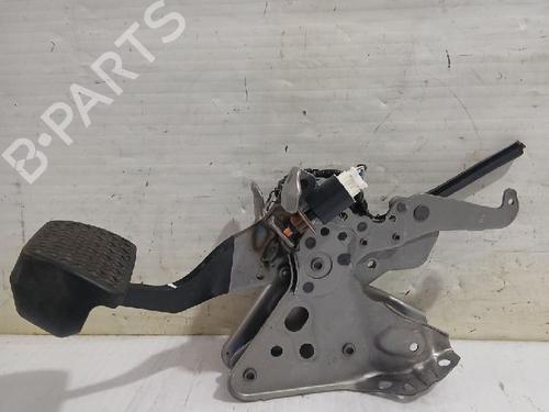 Used Break pedal Break pedal TOYOTA RAV 4 V (_A5_, _H5_) 2.0 (MXAA52) (175 hp) 31563680 31563680