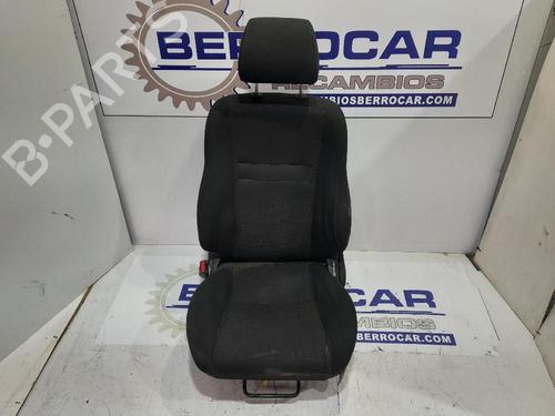 Used Left front seat TOYOTA AVENSIS Saloon (_T25_) 2.2 D-4D (ADT251_, ADT251R) (150 hp) 31540089