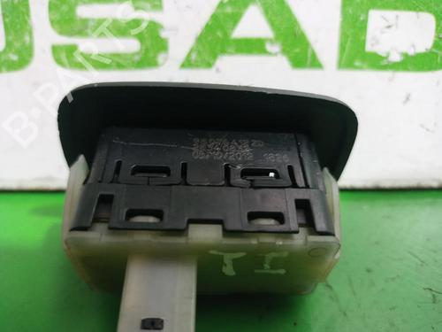 Left rear window switch PEUGEOT 508 I (8D_) 2.0 HDi | BP31549504I29 - Image 2