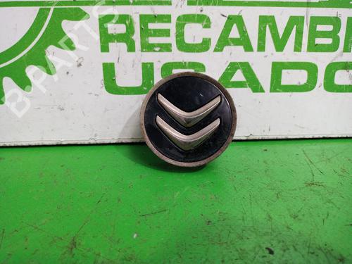 Used Hub cap CITROËN C4 I (LC_) [2004-2014]  31675404