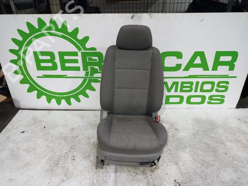 Used Right front seat KIA SORENTO I (JC) 2.5 CRDi (170 hp) 31551662