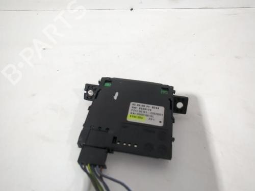 switch-vw-phaeton-3d1-3d2-3d3-3d4-3d6-3d7-3d8-3d9-2002-2003-2004-2005-2006-2007-2008-2009-2010-2011-2012-2013-2014-2015-2016-31567637 main image