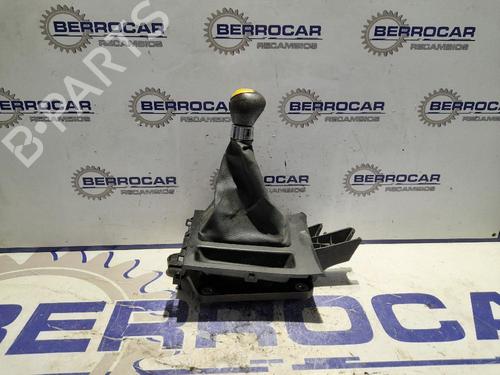 Used Gear lever Gear lever MAZDA 3 Saloon (BK) 1.6 (BK12) (105 hp) 31570685 31570685