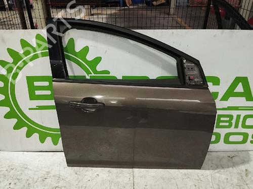 right-front-door-ford-focus-iii-saloon-2010-2011-2012-2013-2014-2015-2016-2017-2018-2019-2020-31544277 main image
