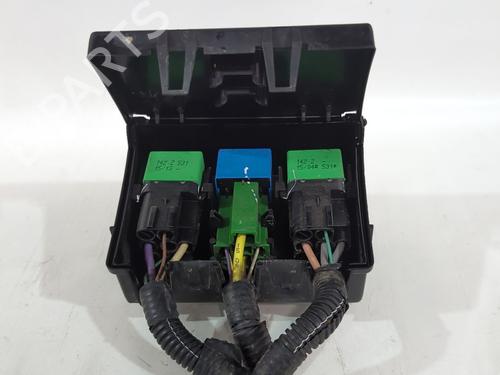 fuse-box-citroen-jumpy-ii-vf7-2007-2008-2009-2010-2011-2012-2013-2014-2015-2016-39991543 main image