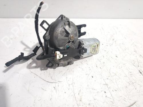 Used Rear wiper motor Rear wiper motor PEUGEOT 107 (PM_, PN_) 1.4 HDi (54 hp) 32463997 32463997
