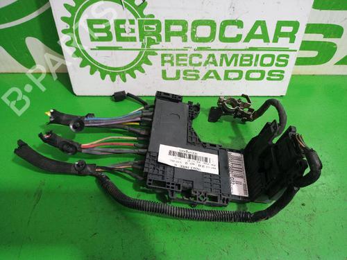Used Fuse box Fuse box PEUGEOT 508 I (8D_) 2.0 HDi (140 hp) 31549510 31549510