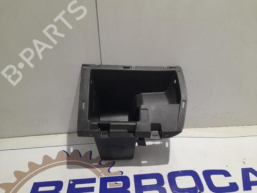 Hanskerom TOYOTA PROACE Van (MDZ_) 1.6 D4d (MDZ9) (95 hp) 31539882