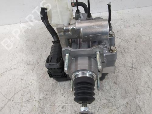 Brake master cylinder TOYOTA COROLLA Hatchback (_E21_, _EA1_, _EH1_) 1.8 VVTi Hybrid (ZWE219) | BP31567250M77 - Image 2