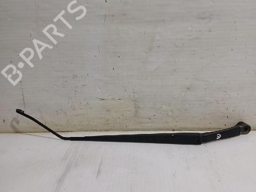 Used Front windshield wiper arm NISSAN MICRA V (K14) 1.5 DCI (90 hp) 31563178