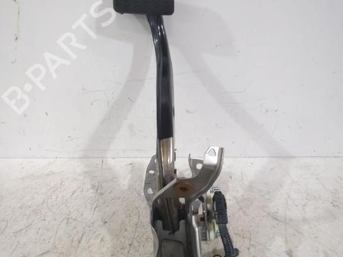 Used Break pedal Break pedal TOYOTA COROLLA Hatchback (_E21_, _EA1_, _EH1_) 1.8 VVTi Hybrid (ZWE219) (140 hp) 31567264 31567264