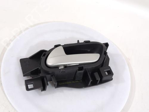 Used Rear left interior door handle Rear left interior door handle PEUGEOT 207 (WA_, WC_) 1.4 HDi (68 hp) 39744031 39744031