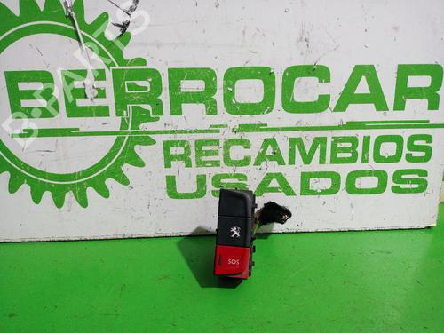 switch-peugeot-508-i-8d_-2010-2011-2012-2013-2014-2015-2016-2017-2018-31549483 main image