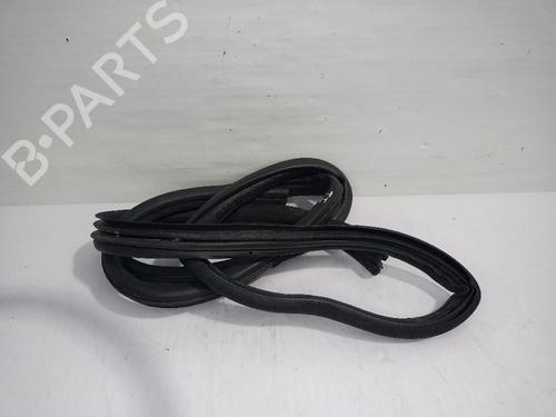 Gummiliste RENAULT MEGANE I (BA0/1_) 1.6 e (BA0F, BA0S) (90 hp) 31556833