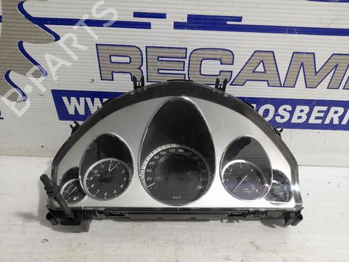 Used Instrument cluster Instrument cluster MERCEDES-BENZ E-CLASS (W212) E 220 CDI / BlueTEC (212.001, 212.002) (170 hp) 31541983 31541983